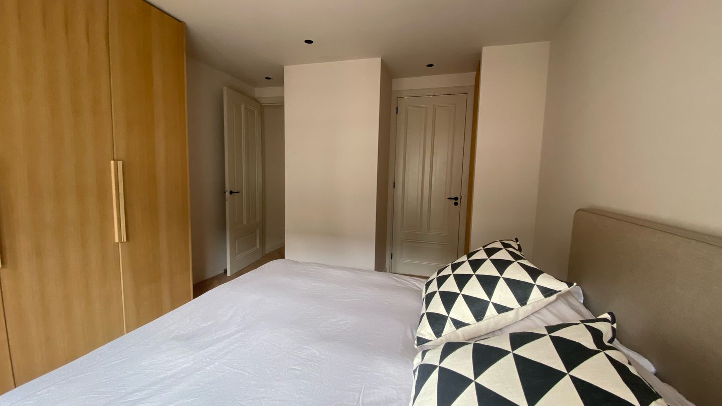 Photo 14 of Noorderdwarsstraat 10-2R