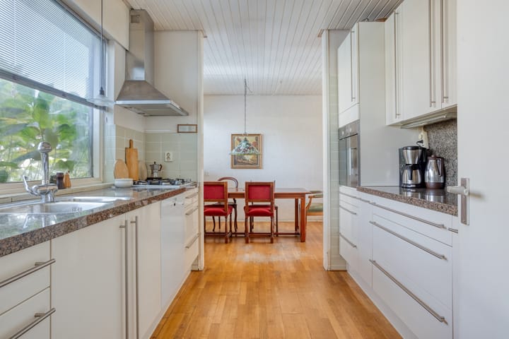 Photo 6 of Stoutenburg 23