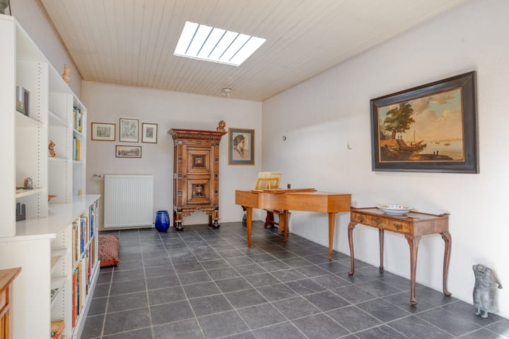 Photo 18 of Stoutenburg 23