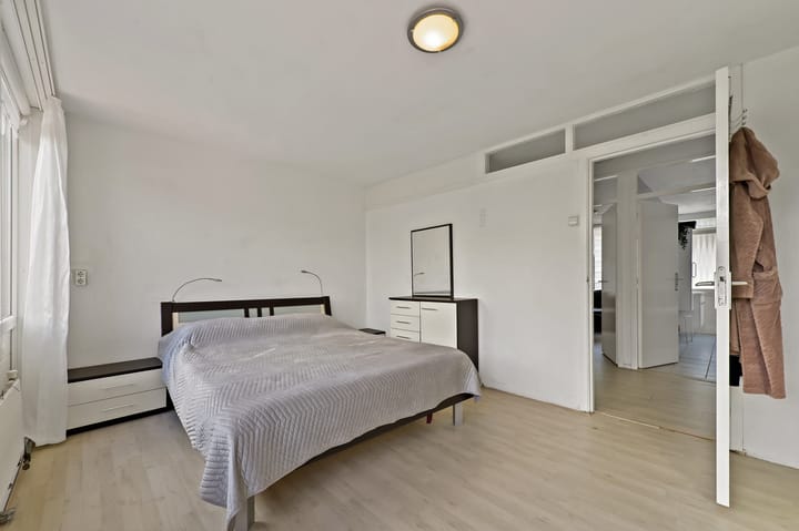 Photo 24 of Johannes van Bijnenstraat 20