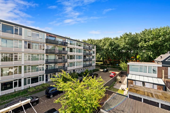 Photo 38 of Johannes van Bijnenstraat 20