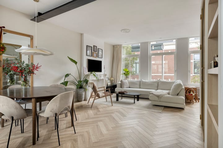 Foto 8 van Ripperdastraat 18