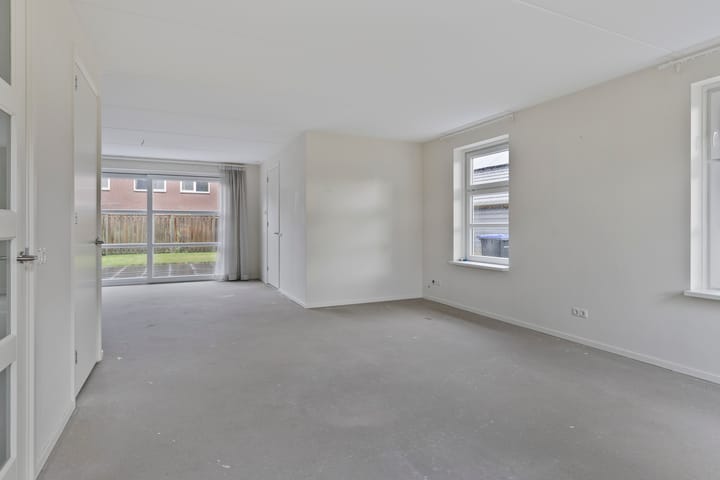 Photo 10 of Beenekussteeg 3