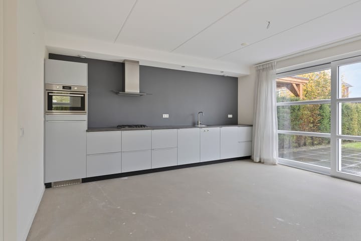 Photo 11 of Beenekussteeg 3