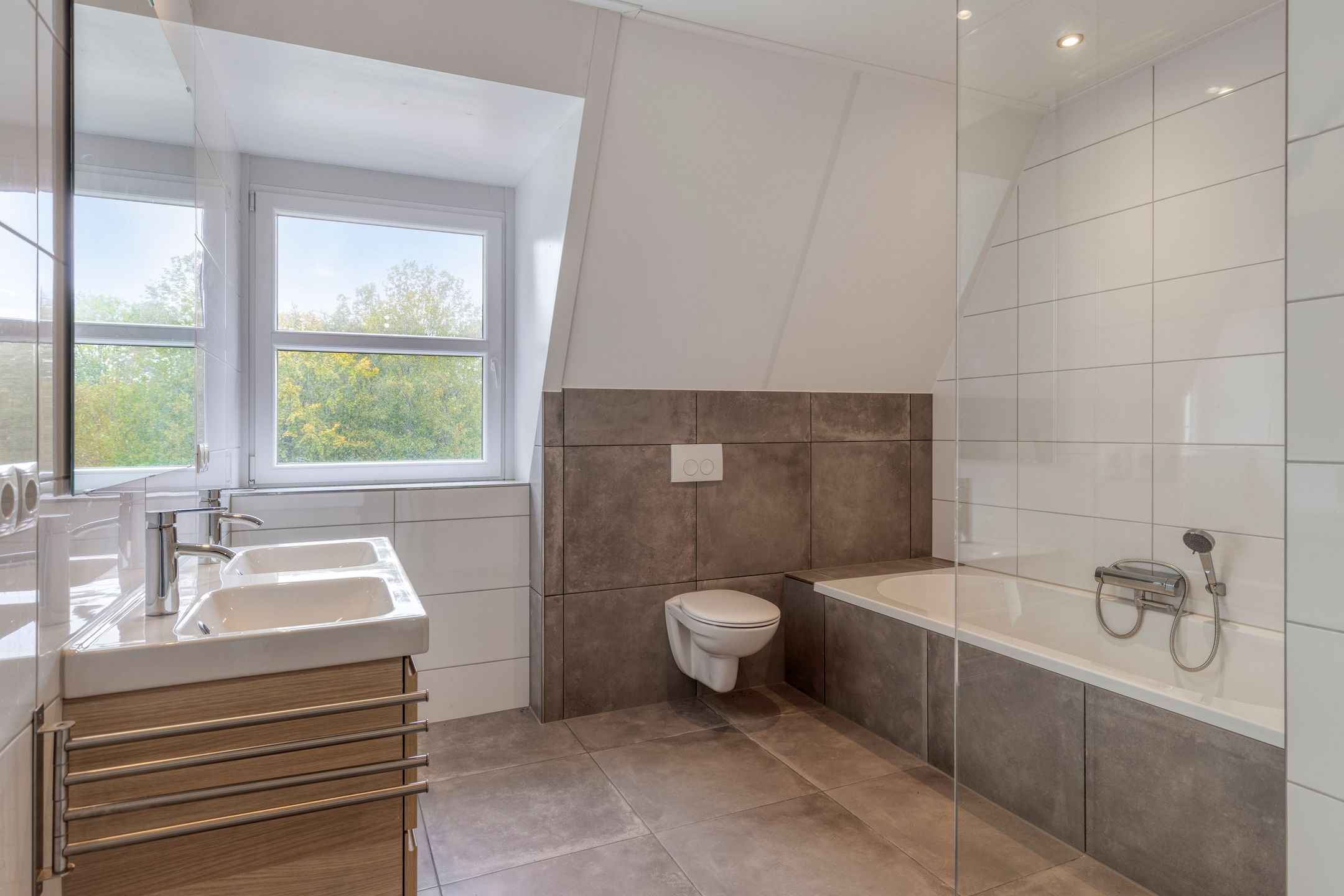 Foto 24 van Beenekussteeg 3