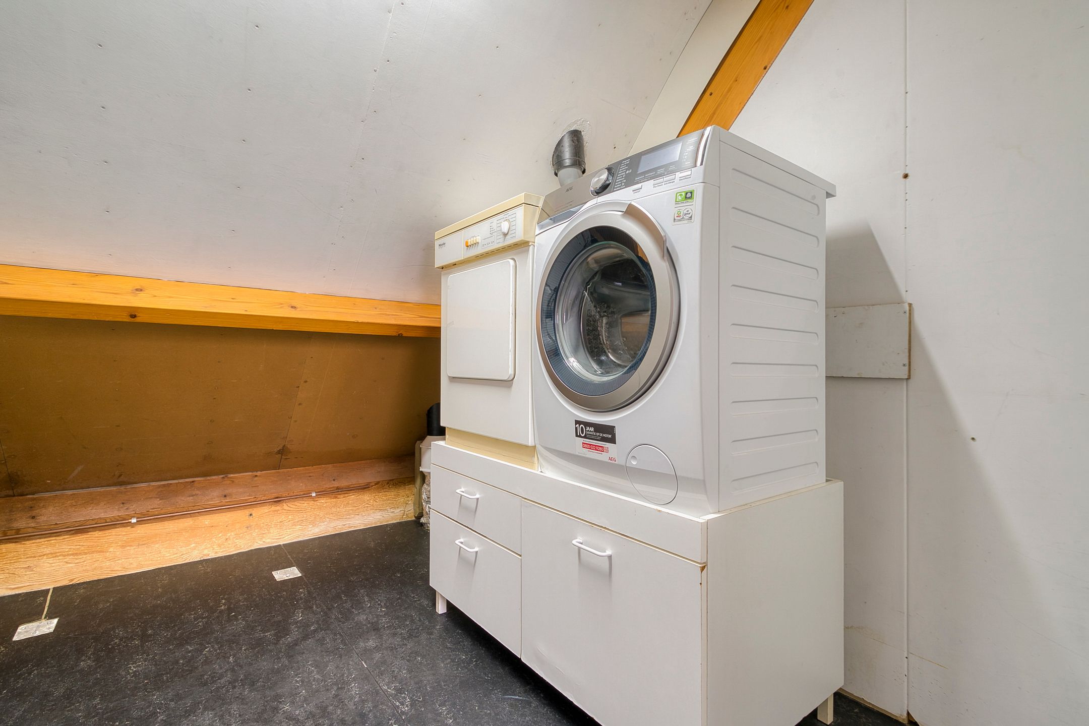 Foto 45 van Hooilaan 14