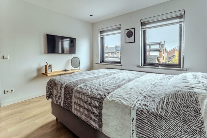 Foto 21 van Pieter de Hooghstraat 42