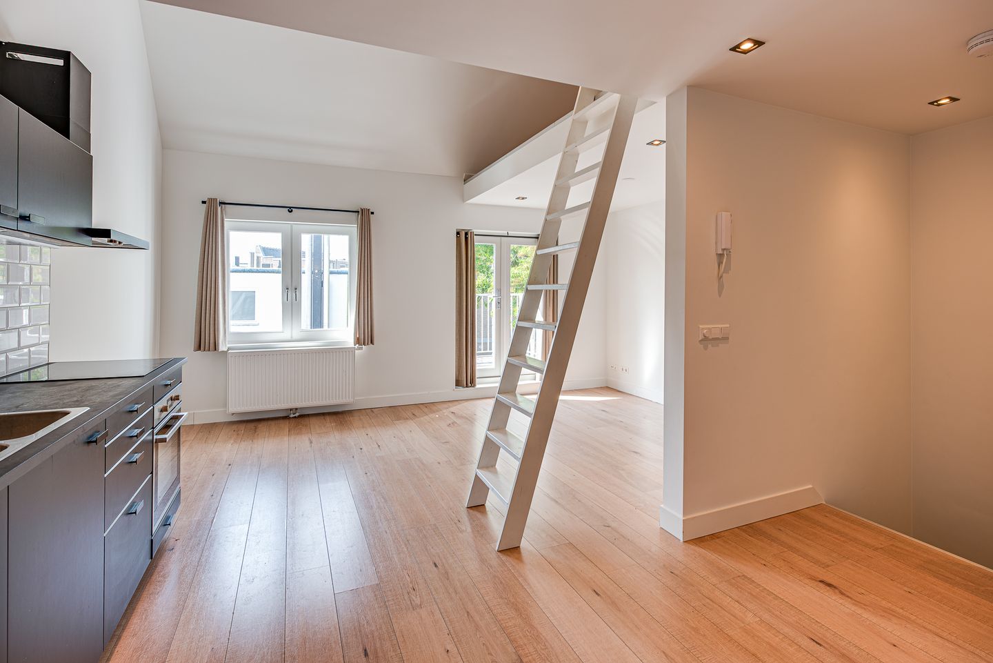 Foto 5 van Schoutenstraat 13-B