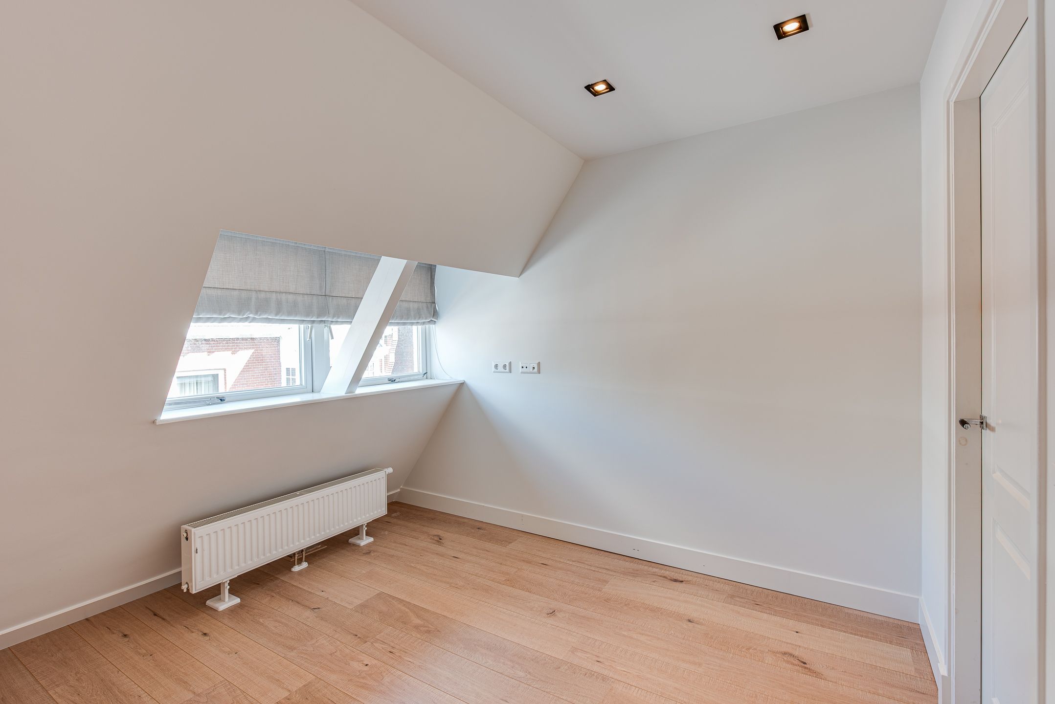 Foto 9 van Schoutenstraat 13-B