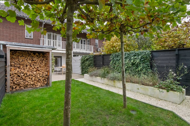 Photo 27 of Heiligestraat 6