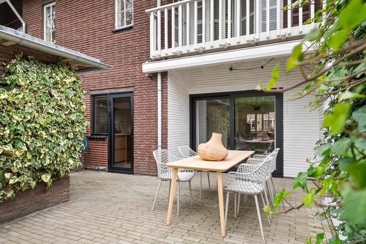 Photo 33 of Heiligestraat 6