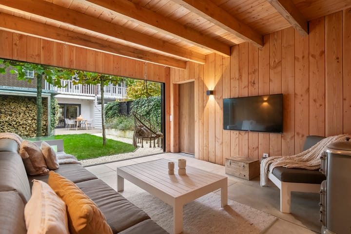 Photo 30 of Heiligestraat 6