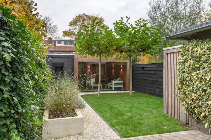 Photo 26 of Heiligestraat 6