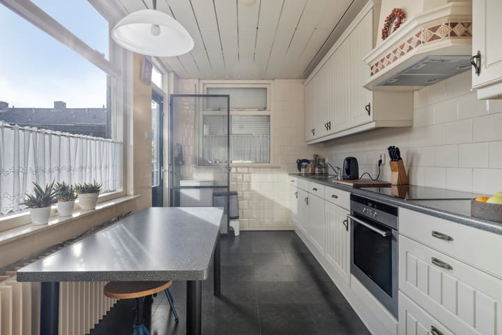 Photo 13 of Bellamystraat 79