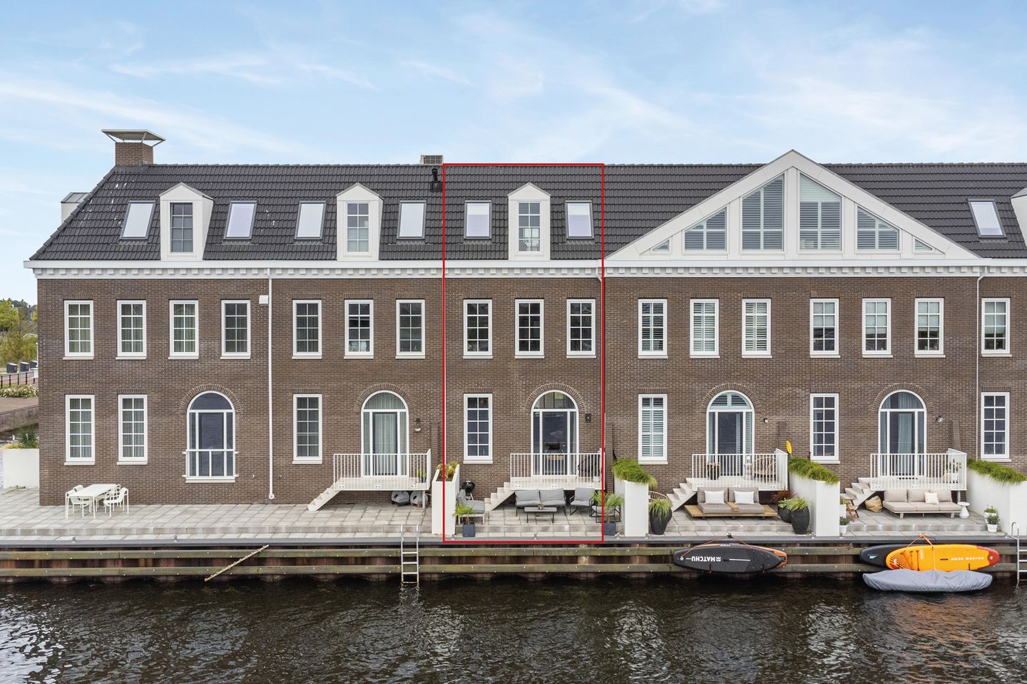 Photo 1 of Arsenaal 11