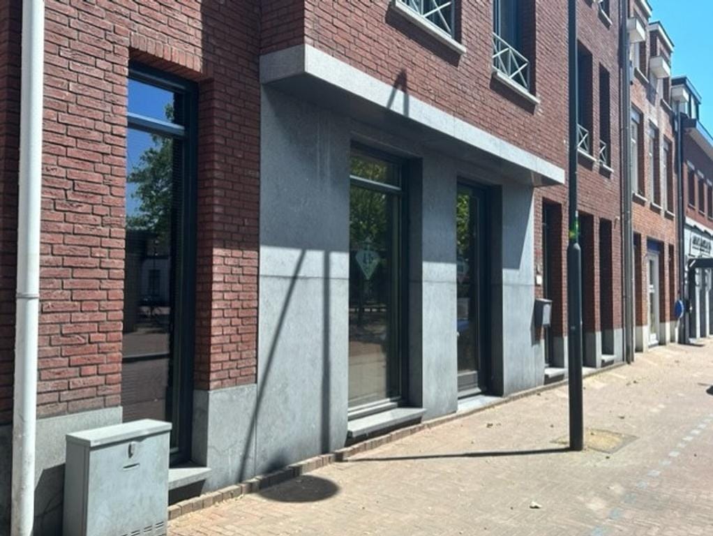 Bekijk foto 2 van H. Hartplein 14