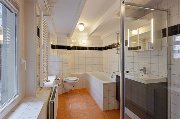 Photo 16 of Ruysdaelstraat 42-H