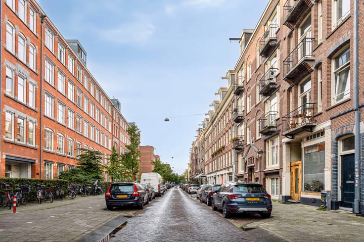 Photo 44 of Ruysdaelstraat 42-H