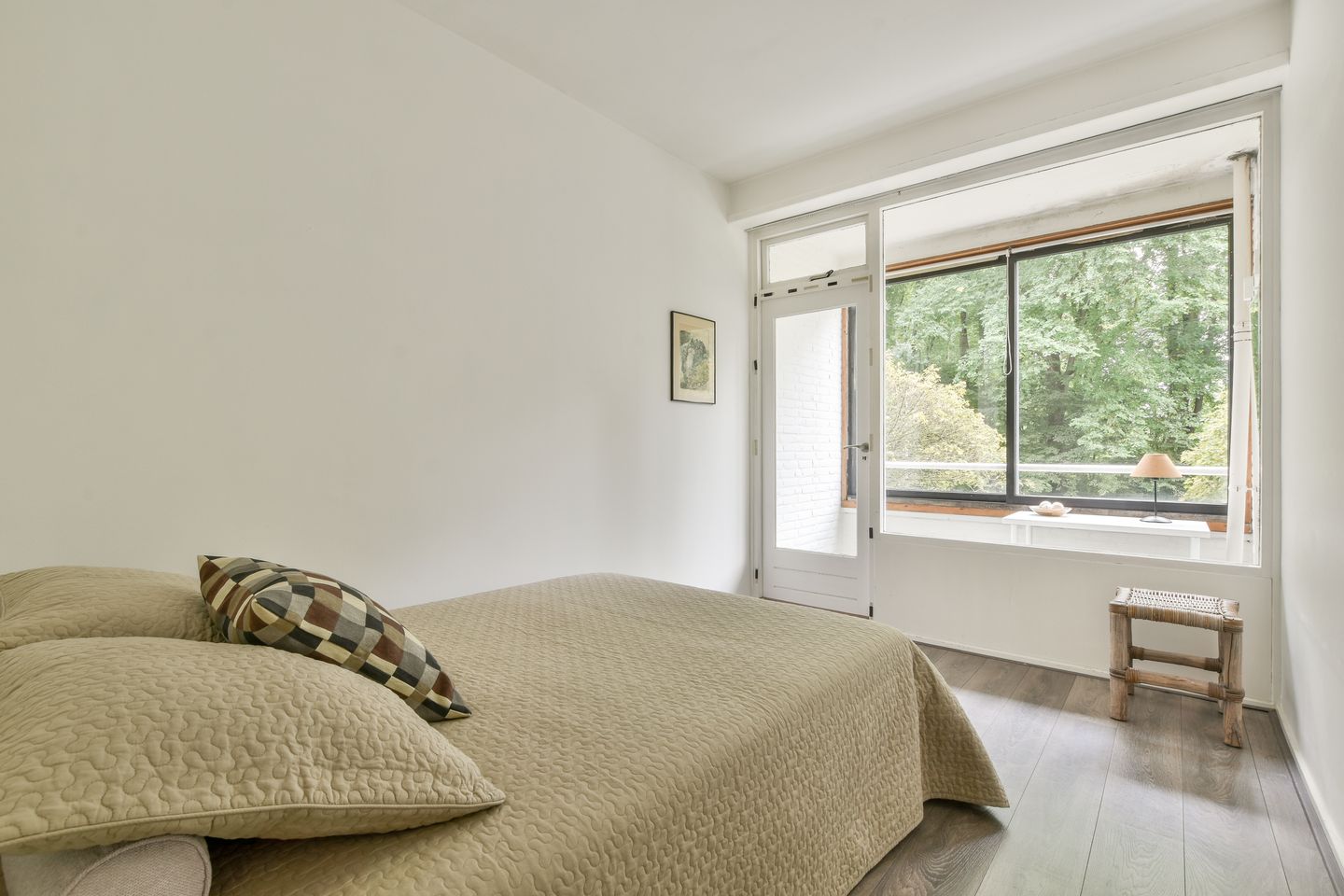 Photo 14 of Eastonstraat 2