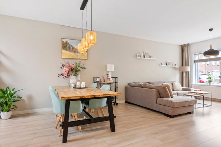 Foto 10 van Minahassastraat 65