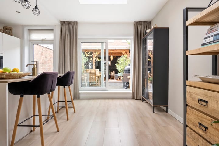 Foto 16 van Minahassastraat 65