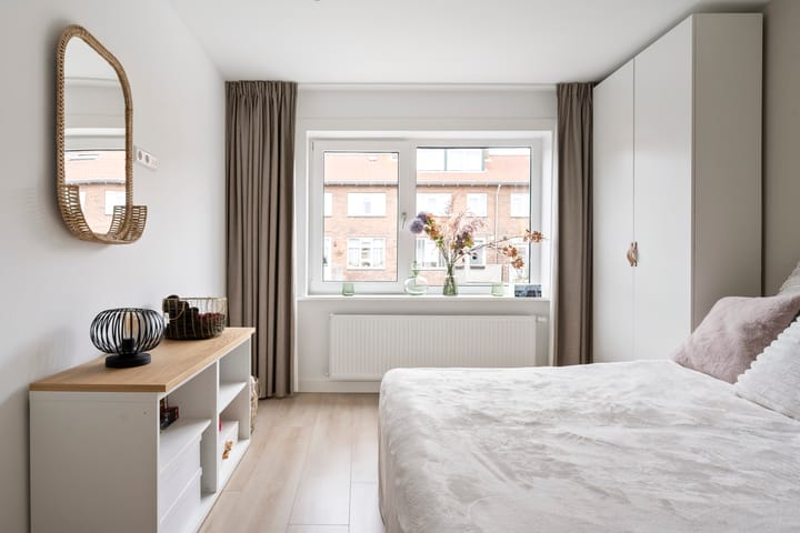 Foto 37 van Minahassastraat 65