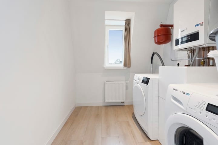 Foto 44 van Minahassastraat 65