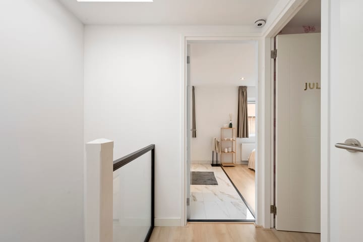 Foto 48 van Minahassastraat 65