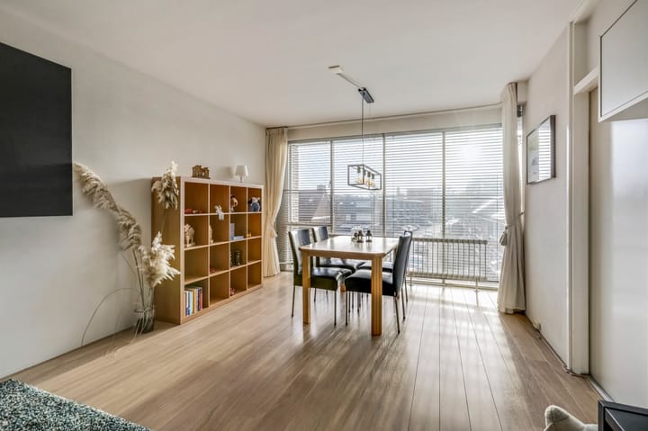 Photo 8 of Bontekoestraat 1-2