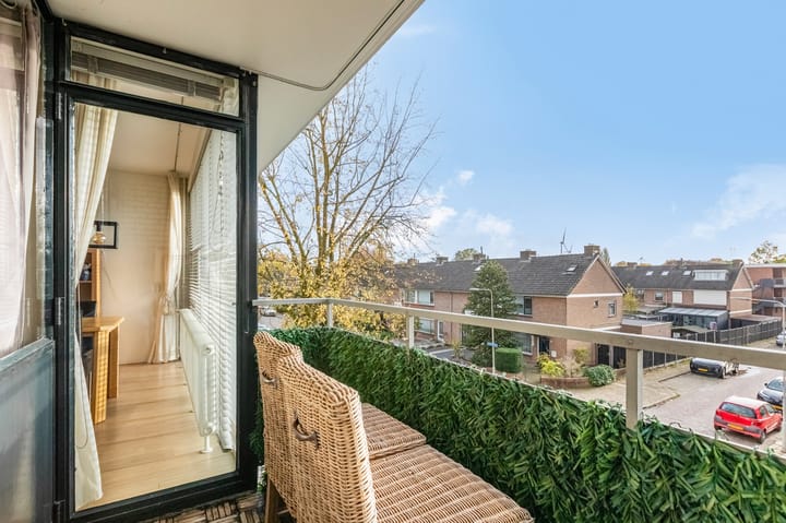 Photo 9 of Bontekoestraat 1-2