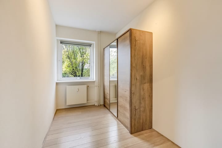 Photo 16 of Bontekoestraat 1-2