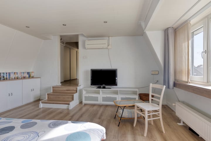 Foto 27 van Oostrikkerstraat 14