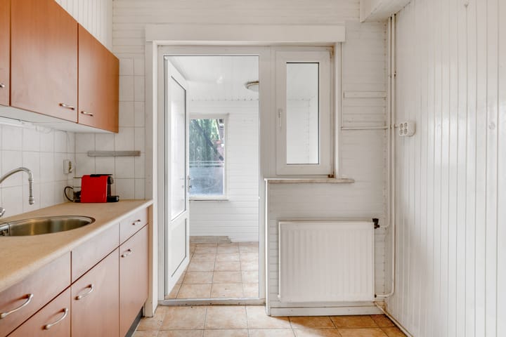 Photo 14 of Remorsstraat 21