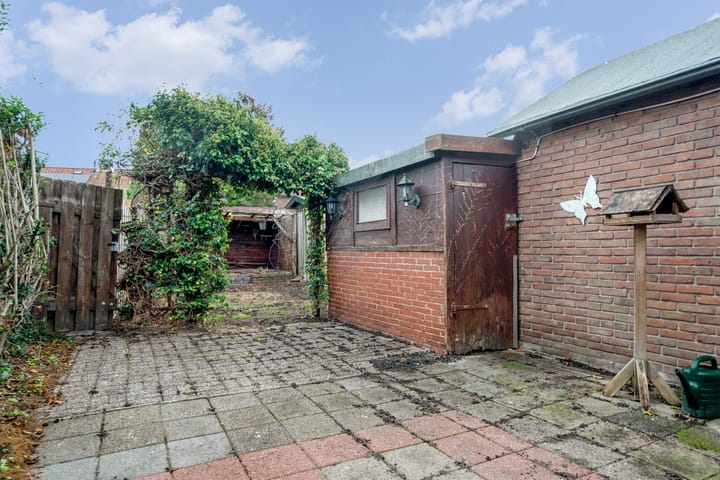 Photo 33 of Remorsstraat 21