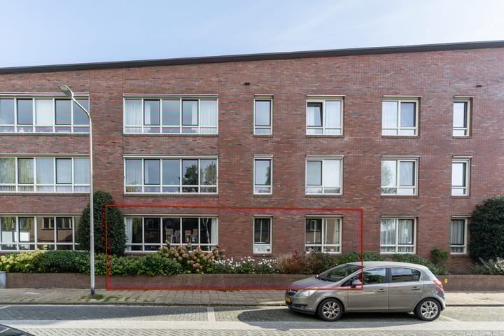 Nelson Mandelalaan 24