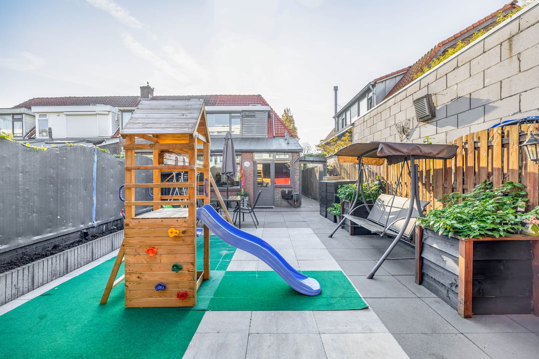 Photo 22 of Willemstraat 180