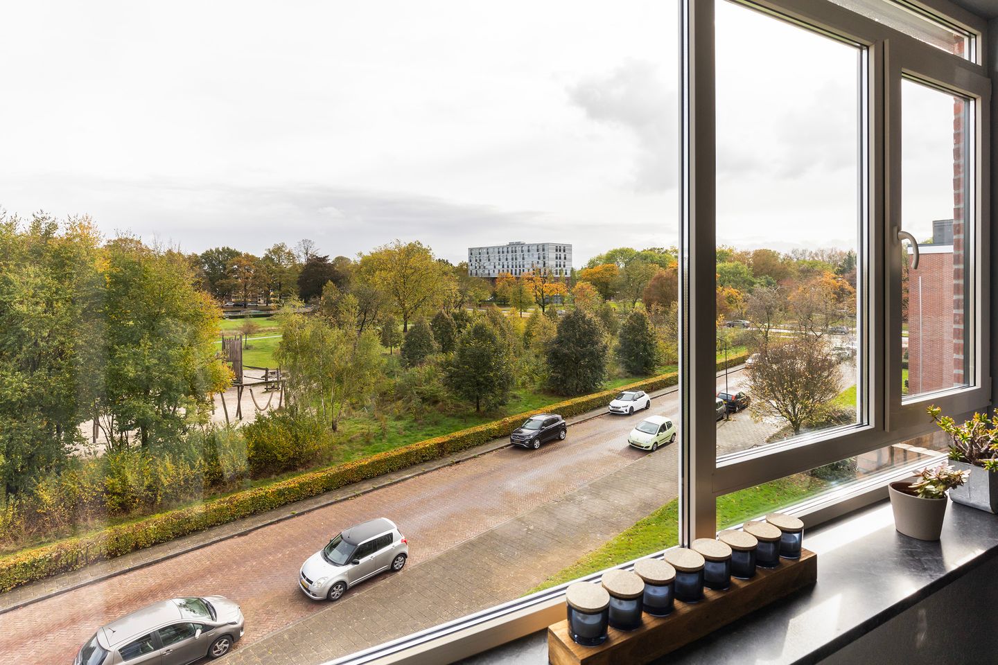 Foto 10 van Albardastraat 152