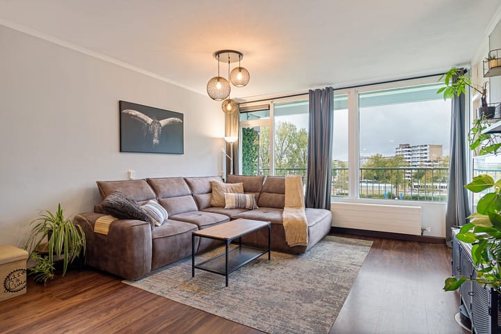 Foto 19 van Alferbos 184