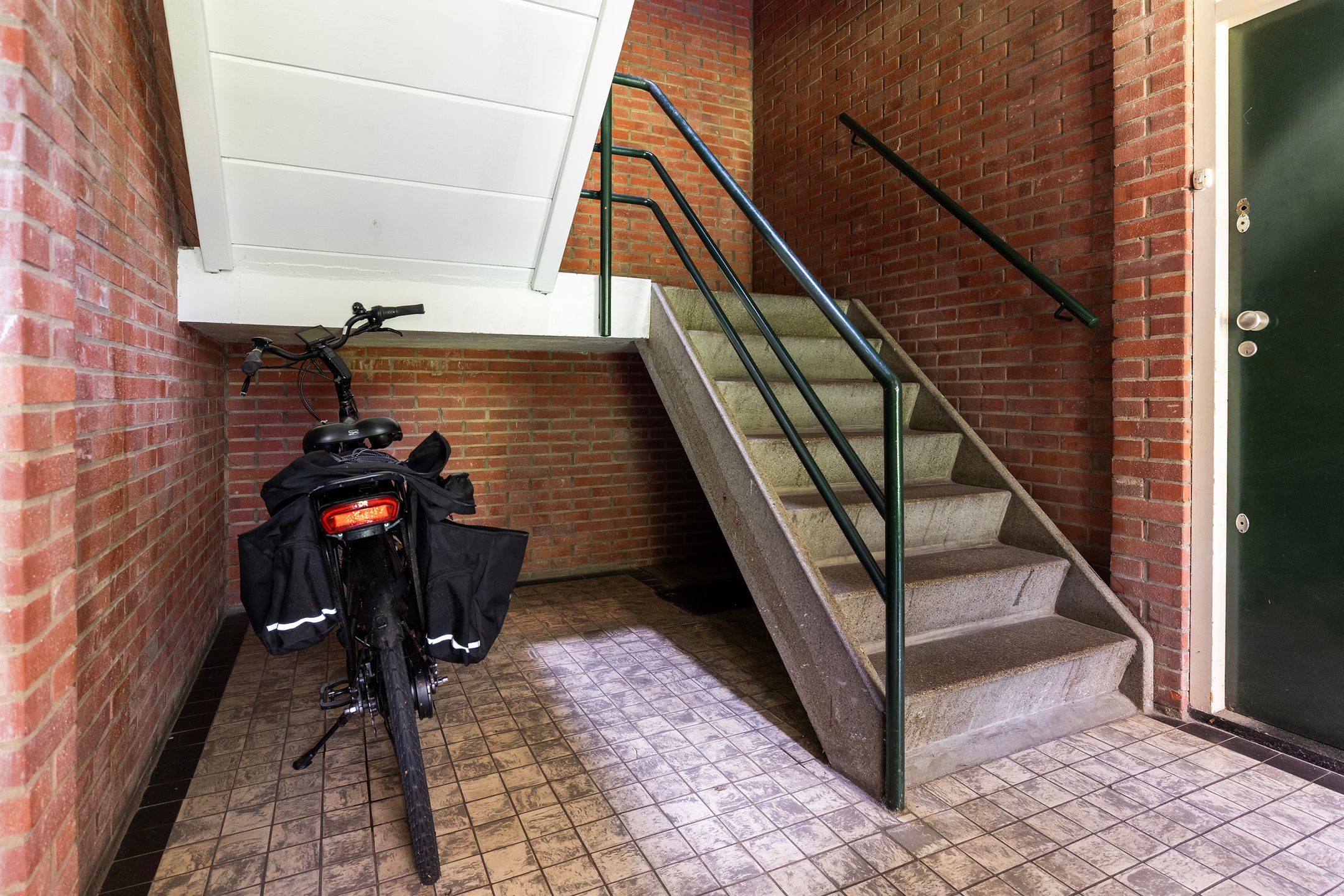 Foto 24 van Albardastraat 152