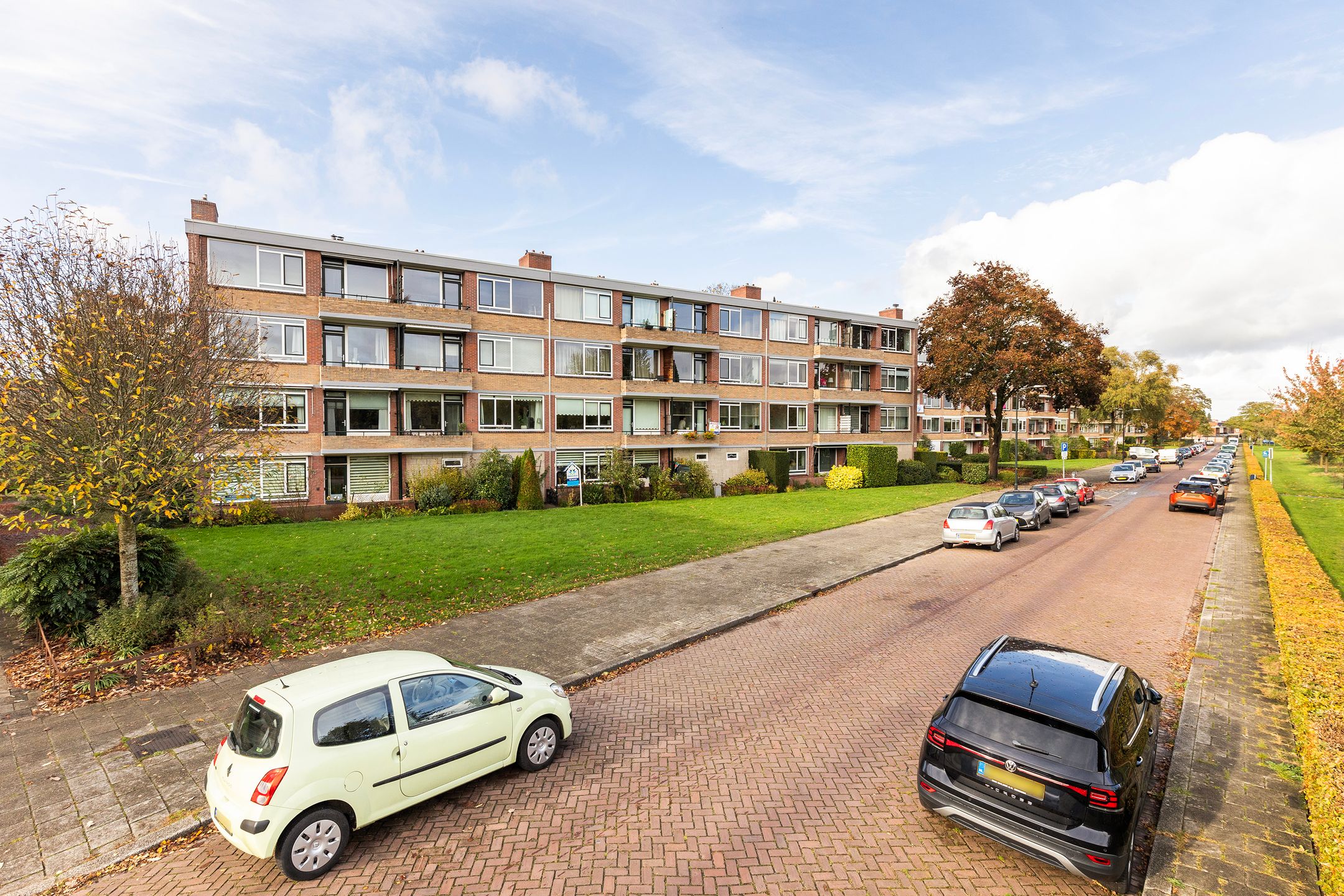 Foto 27 van Albardastraat 152