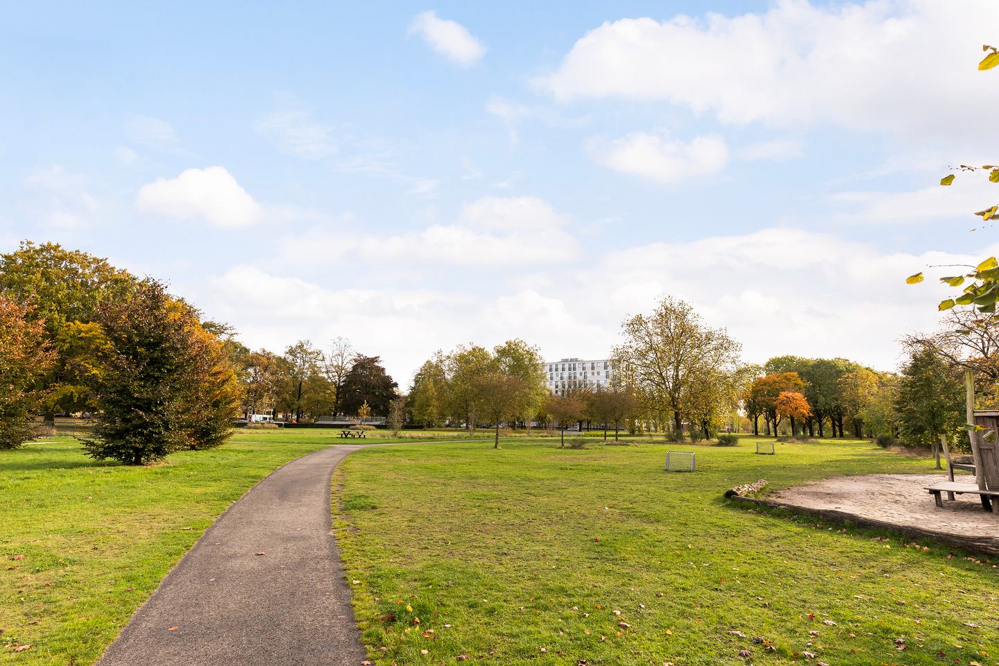 Foto 29 van Albardastraat 152