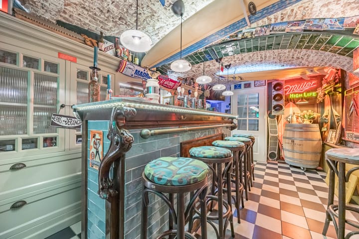 Photo 17 of Maasstraat 11