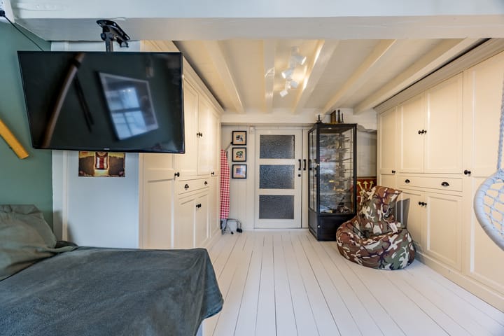 Photo 29 of Maasstraat 11