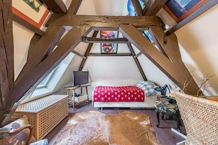 Photo 37 of Maasstraat 11