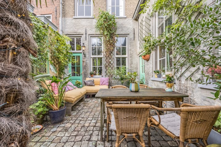 Photo 40 of Maasstraat 11