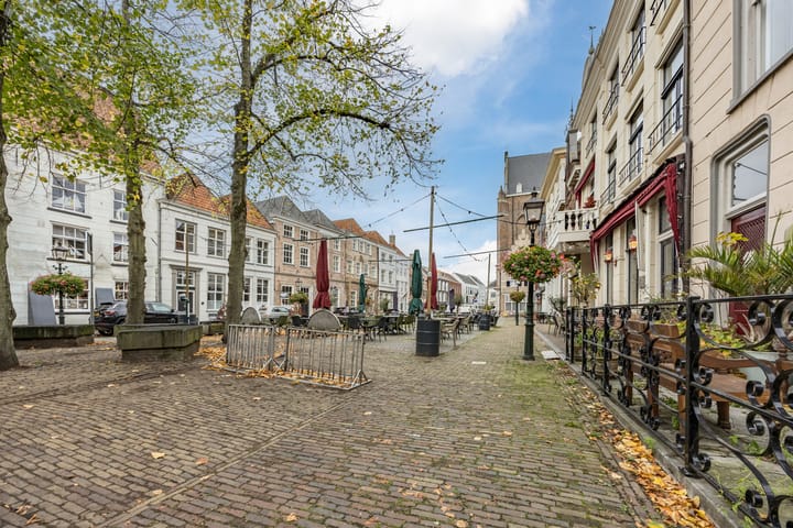 Photo 43 of Maasstraat 11