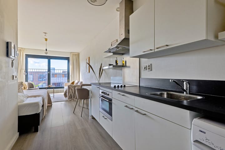 Photo 12 of Welnastraat 557