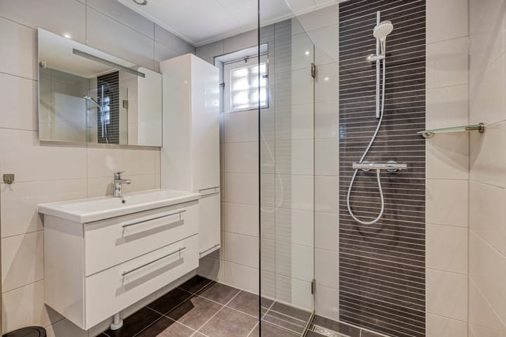 Photo 35 of Willem Grolstraat 130