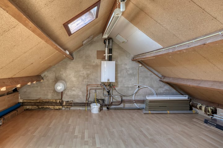 Photo 37 of Willem Grolstraat 130