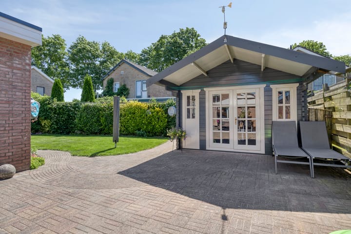 Photo 39 of Willem Grolstraat 130